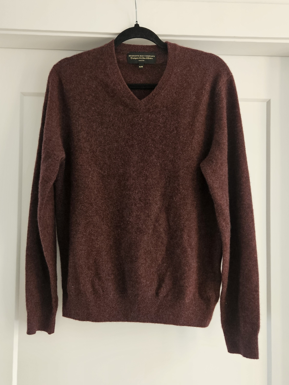 Hudsons Bay Collection 100% Cashmere Burgundy V Neck Sweater Sz Medium